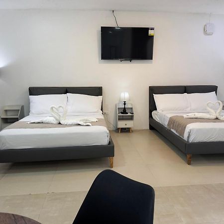 Bavarian Guest House Анхелес Екстер'єр фото