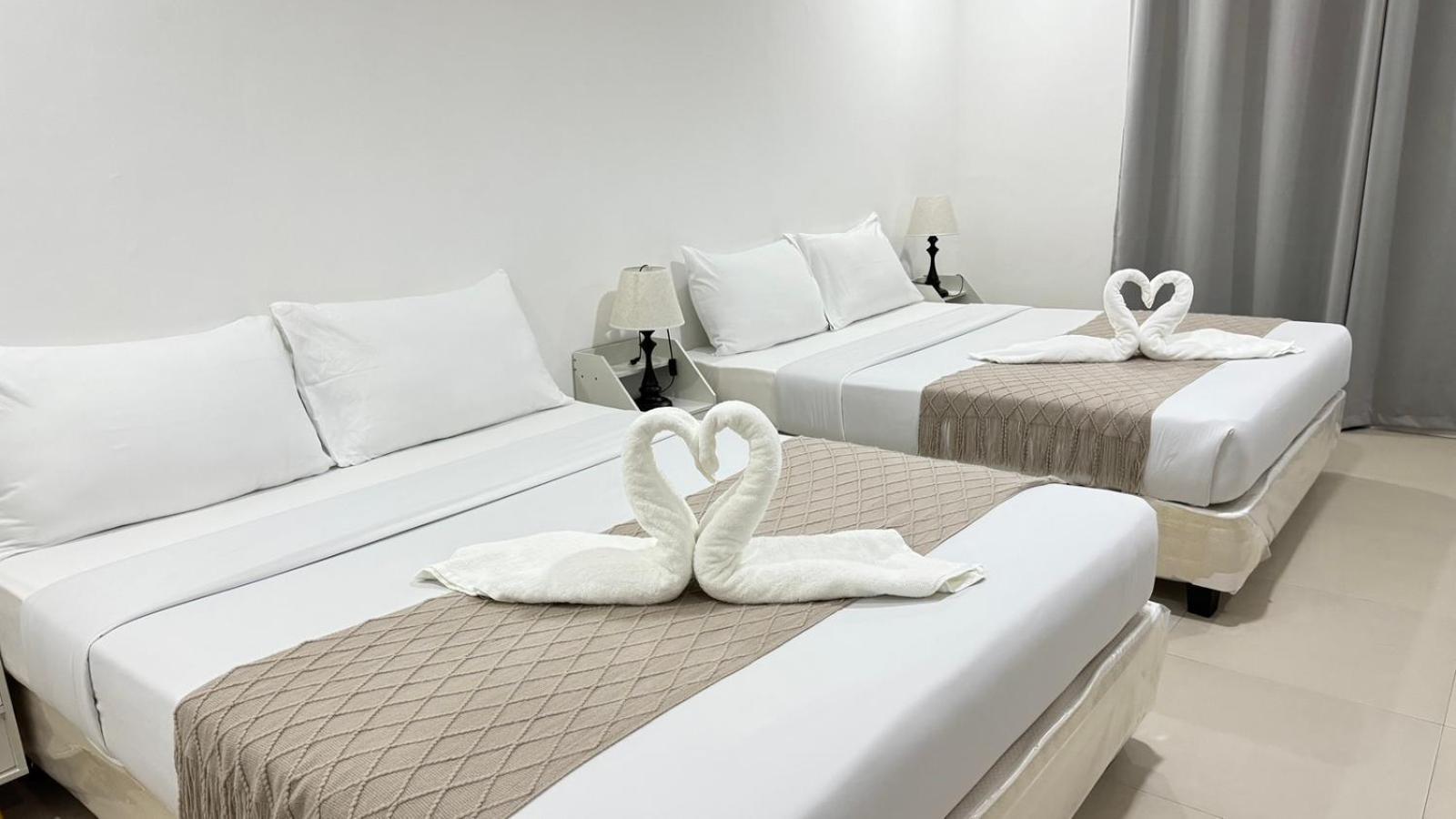 Bavarian Guest House Анхелес Екстер'єр фото